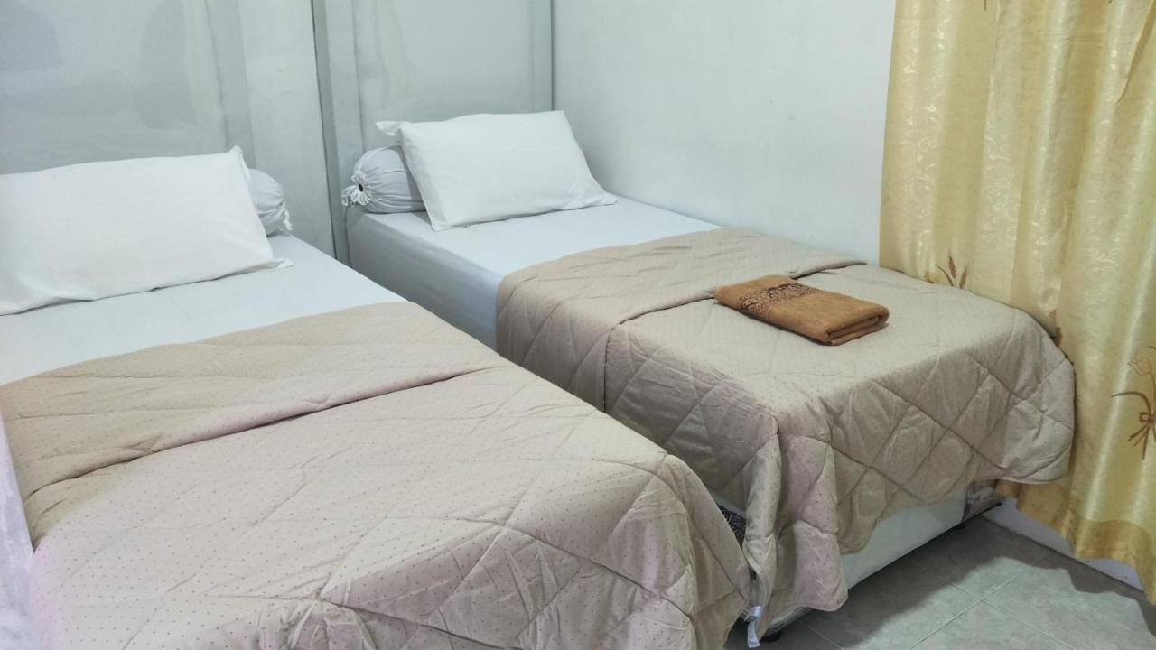Kana Hasya Homestay "Rumoh Jamee" Meulaboh Extérieur photo