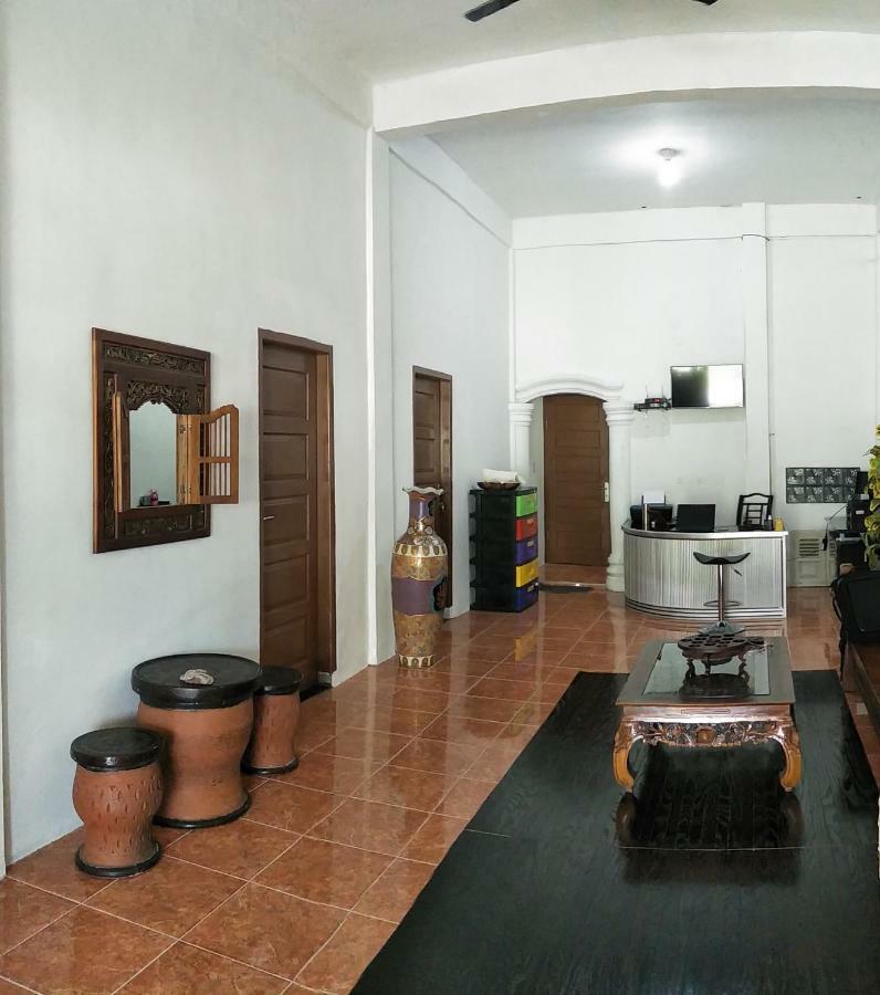 Kana Hasya Homestay "Rumoh Jamee" Meulaboh Extérieur photo